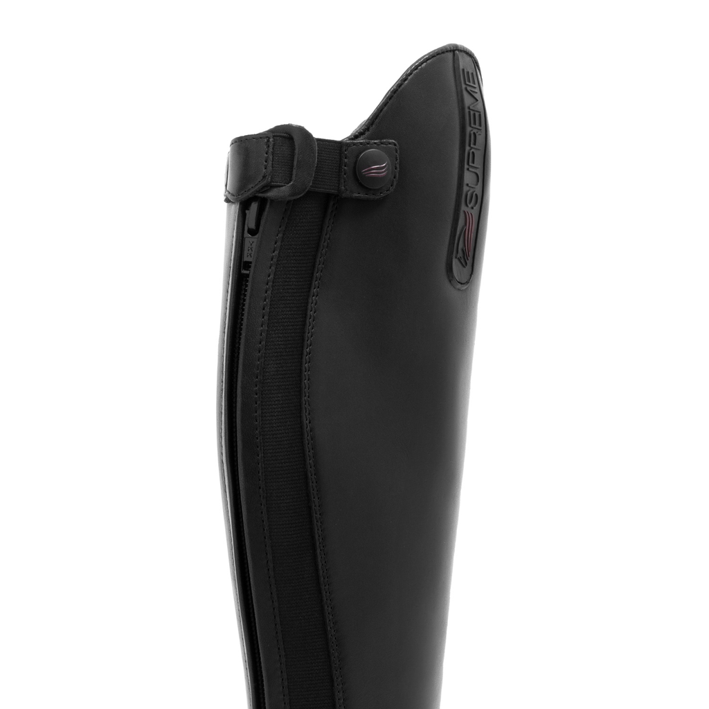 Bota de criança com atacadores
