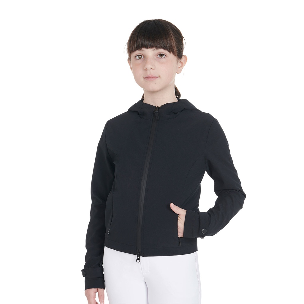 Jaqueta softshell infantil slim fit em tecido técnico