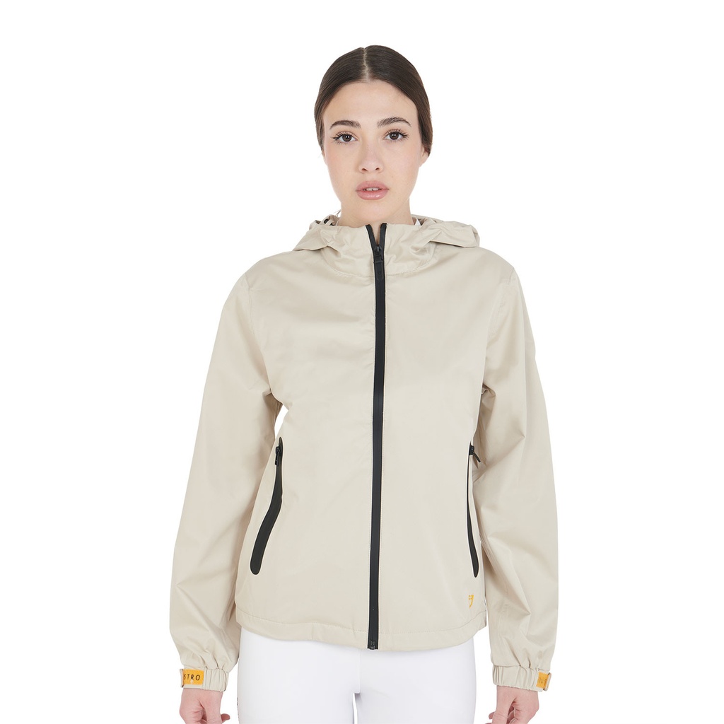 Impermeável feminino técnico de três camadas