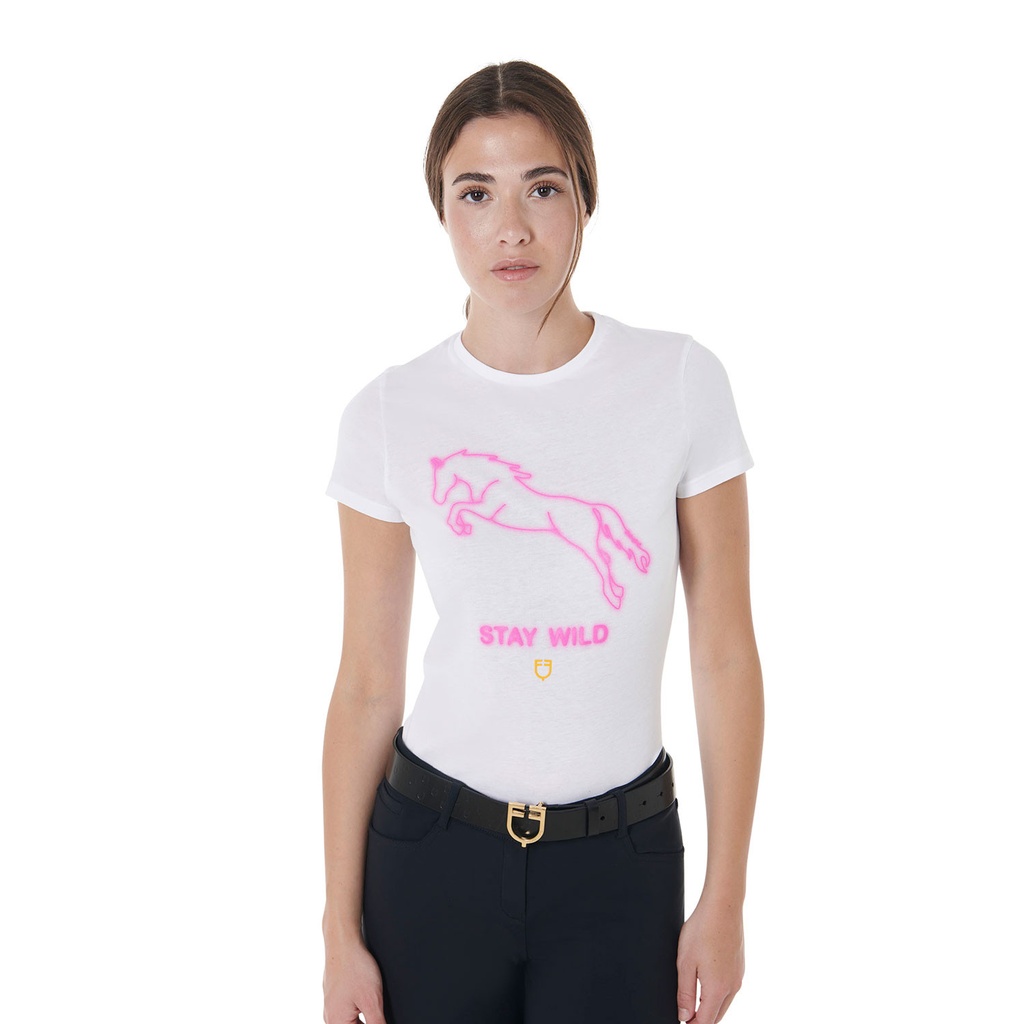 Camiseta feminina slim fit com estampa Stay Wild