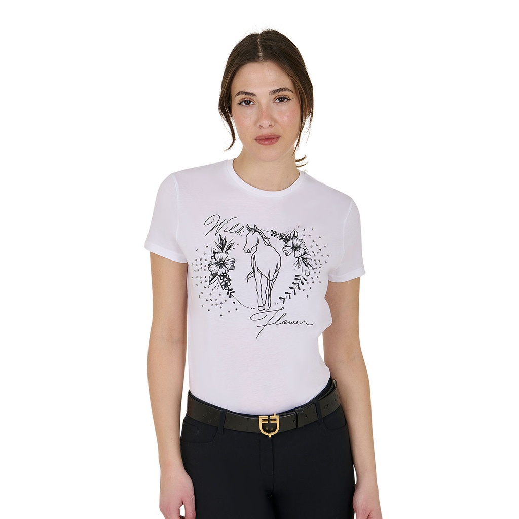 Camiseta de algodão feminina com flor silvestre