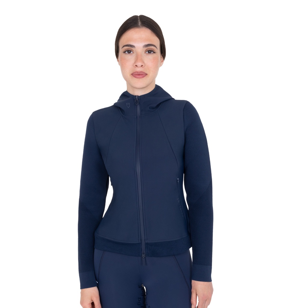Moletom técnico feminino com capuz e inserções de micro mesh